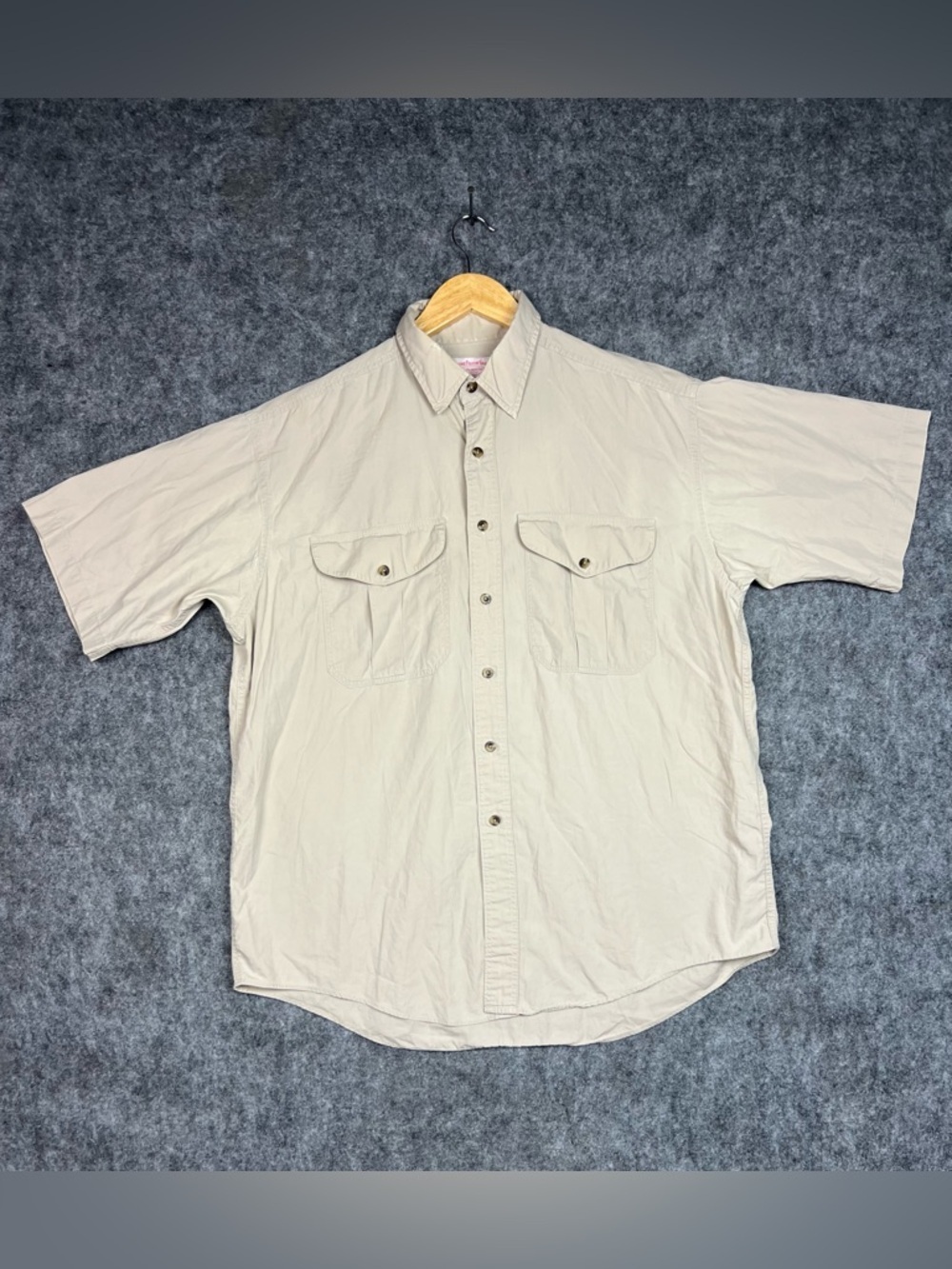 Filson Men's Short-Sleeve Button-Down Shirt in Light Beige‎